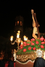 La procesión del Santo Entierro congrega a todas las cofradías y hermandades de Burriana