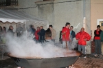 Reparten la cena de caldereta de les festes de Sant Vicent