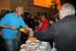 Reparten la cena de caldereta de les festes de Sant Vicent