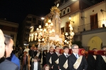 La procesión de las Camareras de la Soledad anuncia el día grande de Sant Vicent