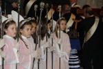 La procesión de las Camareras de la Soledad anuncia el día grande de Sant Vicent
