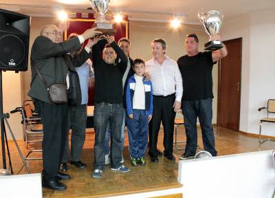 El palomo 'Monicaco', de la Peña Chafer de Buñol, Campeón de la Comunitat Valenciana