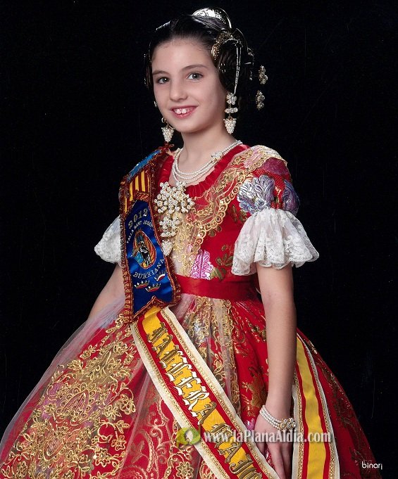 3 niñas y 4 jóvenes aspiran a ser Reina Fallera de Burriana 2014 