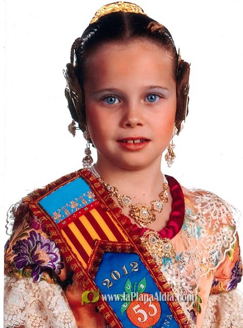 3 niñas y 4 jóvenes aspiran a ser Reina Fallera de Burriana 2014 
