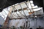 La antigua Papelera El Millars acumula amianto y lleva esperando el derribo desde 2008