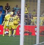 El Villarreal CF gana al la UD Almería (1-0) y regresa a la primera división