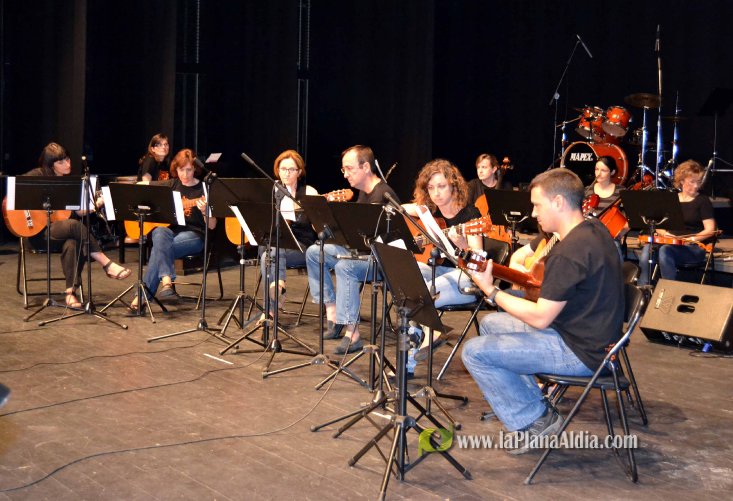 El Centre Municipal de les Arts llena el Teatro Payá con las galas de fin de curso de música y danza