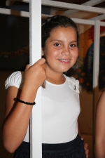 La Mercé tira la traca a Miriam García y Ainara Caballero y sus respectivas cortes de honor