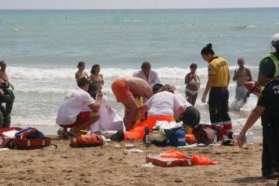 Un joven de 33 años fallece ahogado en la playa del L'Arenal