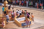 Los aficionados taurinos disfrutan con el encierro de Dani Machancoses