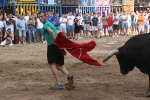 Las peñas Sant Joan y Amics del Bou disfrutan de la tarde taurina