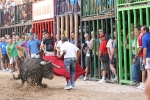 Las peñas Sant Joan y Amics del Bou disfrutan de la tarde taurina