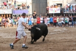 Las peñas Sant Joan y Amics del Bou disfrutan de la tarde taurina