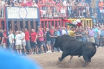 Las peñas Sant Joan y Amics del Bou disfrutan de la tarde taurina