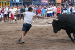 Las peñas Sant Joan y Amics del Bou disfrutan de la tarde taurina