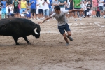 Las peñas Sant Joan y Amics del Bou disfrutan de la tarde taurina