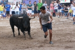 Las peñas Sant Joan y Amics del Bou disfrutan de la tarde taurina