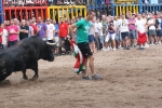 Las peñas Sant Joan y Amics del Bou disfrutan de la tarde taurina