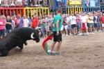 Las peñas Sant Joan y Amics del Bou disfrutan de la tarde taurina