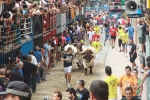 Burriana se estrena en los encierros de toros cerriles con un herido grave y once leves