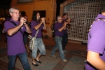 Música y tradición se unen en la desfilada de Fanalets.