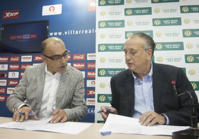 El Villarreal CF y Caixa Rural Vila-real renuevan su acuerdo