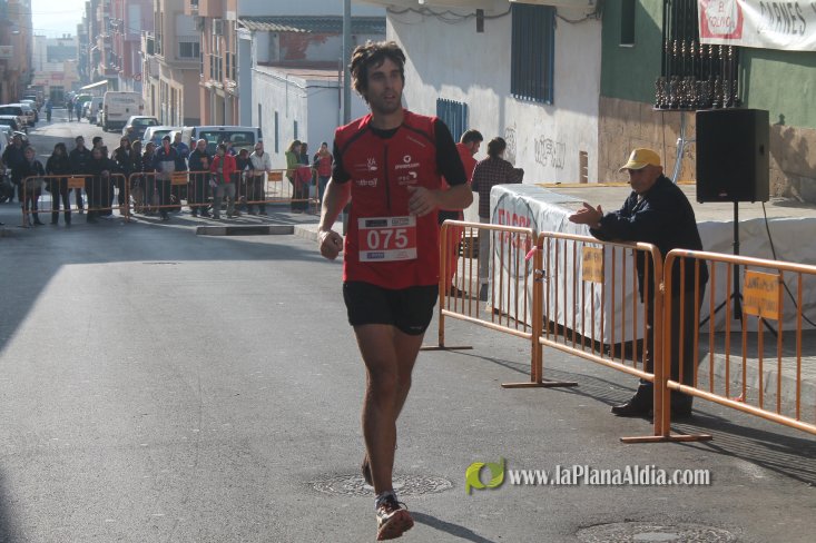 Jonathan Roglá y Silvia Miralles ganan la carrera Gimnasio Ventura
