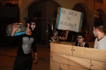 Moncofa ironiza con el ébola en el pasacalle de disfraces