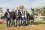 La Vall d'Uixó rinde homenaje a la afición taurina con la escultura de un toro bravo