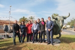 La Vall d'Uixó rinde homenaje a la afición taurina con la escultura de un toro bravo