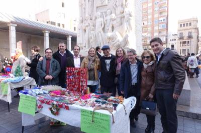 Una veintena de ONGs y asociaciones culturales participan en el 'III Mercadillo Intercultural' en la plaza Santa Clara
