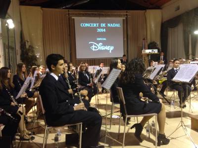 La banda de msica de Cabanes da inicio a la Navidad con su tradicional concierto navideo