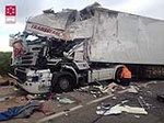 La N-340 se cobra otras tres vidas en un accidente múltiple entre camiones y vehículos