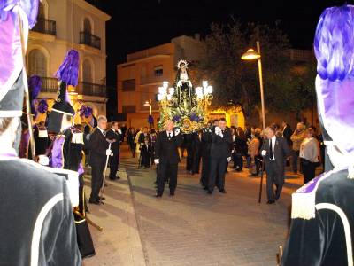 La Vall abre la Semana Santa con la procesin de los Dolores 