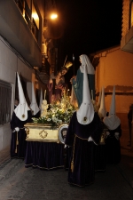 El paso de la Santa Faz procesionó el domingo por la noche