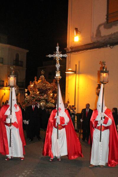 La Vall d'Uix celebr la procesin del Santo Entierro