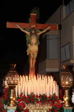 Participativo desfile procesional del Santo Entierro en Les Alqueries