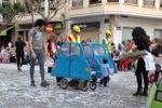 La Cavalcada de Festes pone el punto de humor y colorido a las fiestas