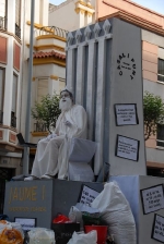 La Cavalcada de Festes pone el punto de humor y colorido a las fiestas