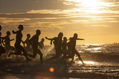1.200 triatletas participarn en Castelln en la segunda cita del ?KODA Triathlon Series 