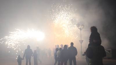 Vilafranca cierra las fiestas con el Correfoc de La Xalera y la interpretacin de dos sainetes