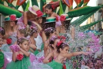 El Barri València se alza con el primer premio en la Batalla de Flores