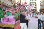 El Barri València se alza con el primer premio en la Batalla de Flores