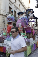El Barri València se alza con el primer premio en la Batalla de Flores