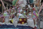 El Barri València se alza con el primer premio en la Batalla de Flores