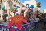 El Barri València se alza con el primer premio en la Batalla de Flores