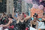 El Barri València se alza con el primer premio en la Batalla de Flores