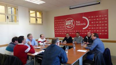 Los sindicatos negocian el convenio autonmico para la industria de azulejos y baldosas de la Comunitat Valenciana