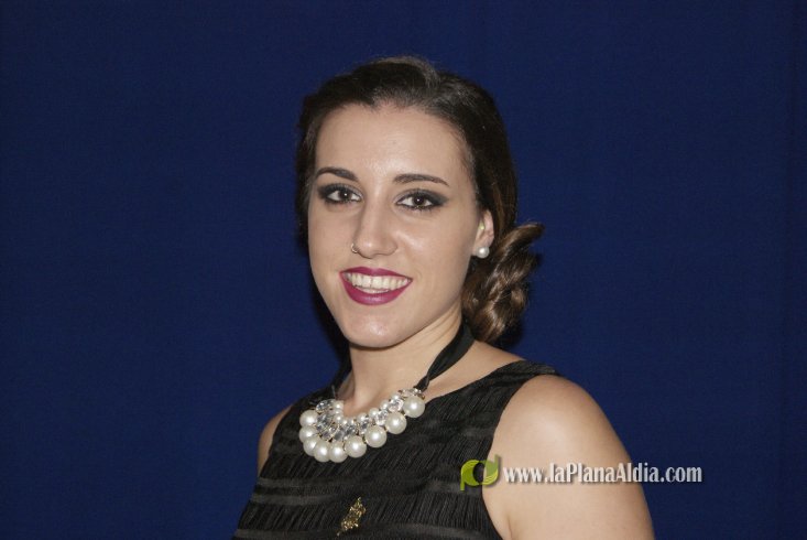 La Mercè despide a sus falleras del 2015 y recibe a las del 2016
