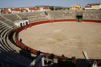 Vilafranca solicita a la Diputacin un proyecto integral para restaurar la plaza de toros